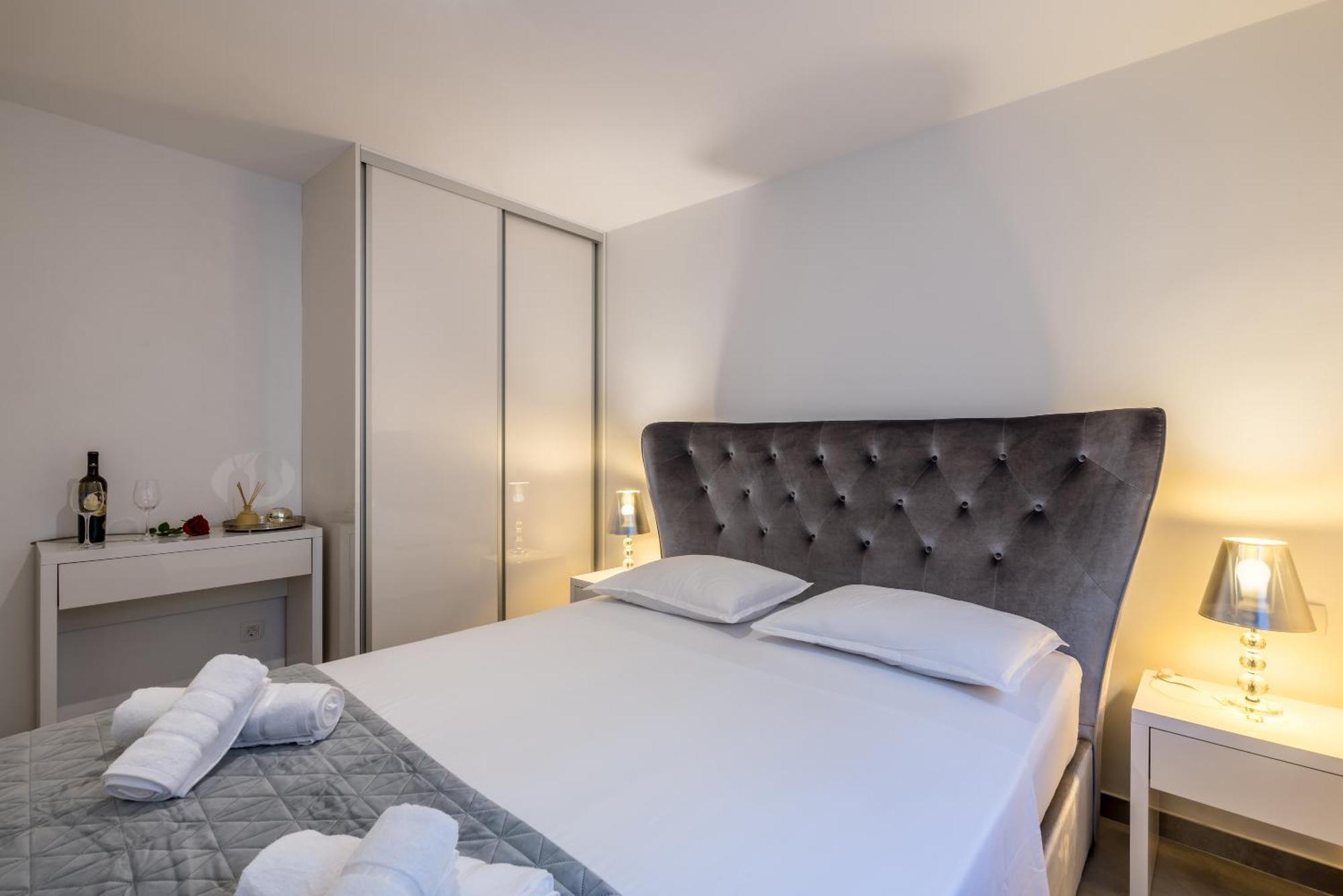 Luxury Apartment Anna Σπλιτ Εξωτερικό φωτογραφία